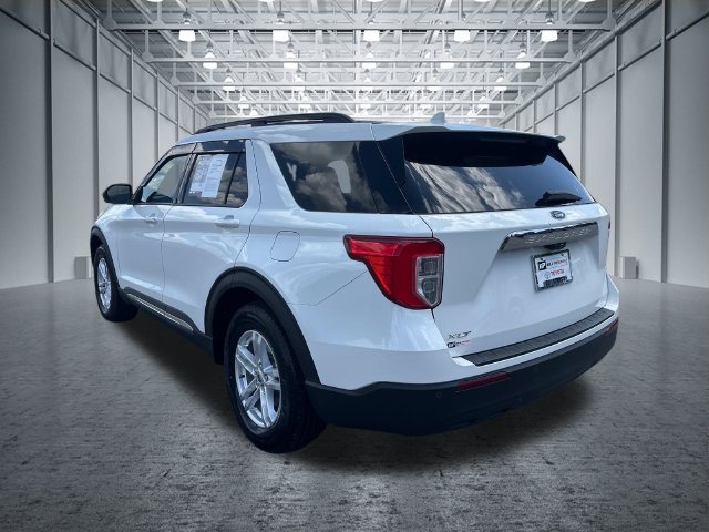 Used 2022 Ford Explorer XLT RWD image 3