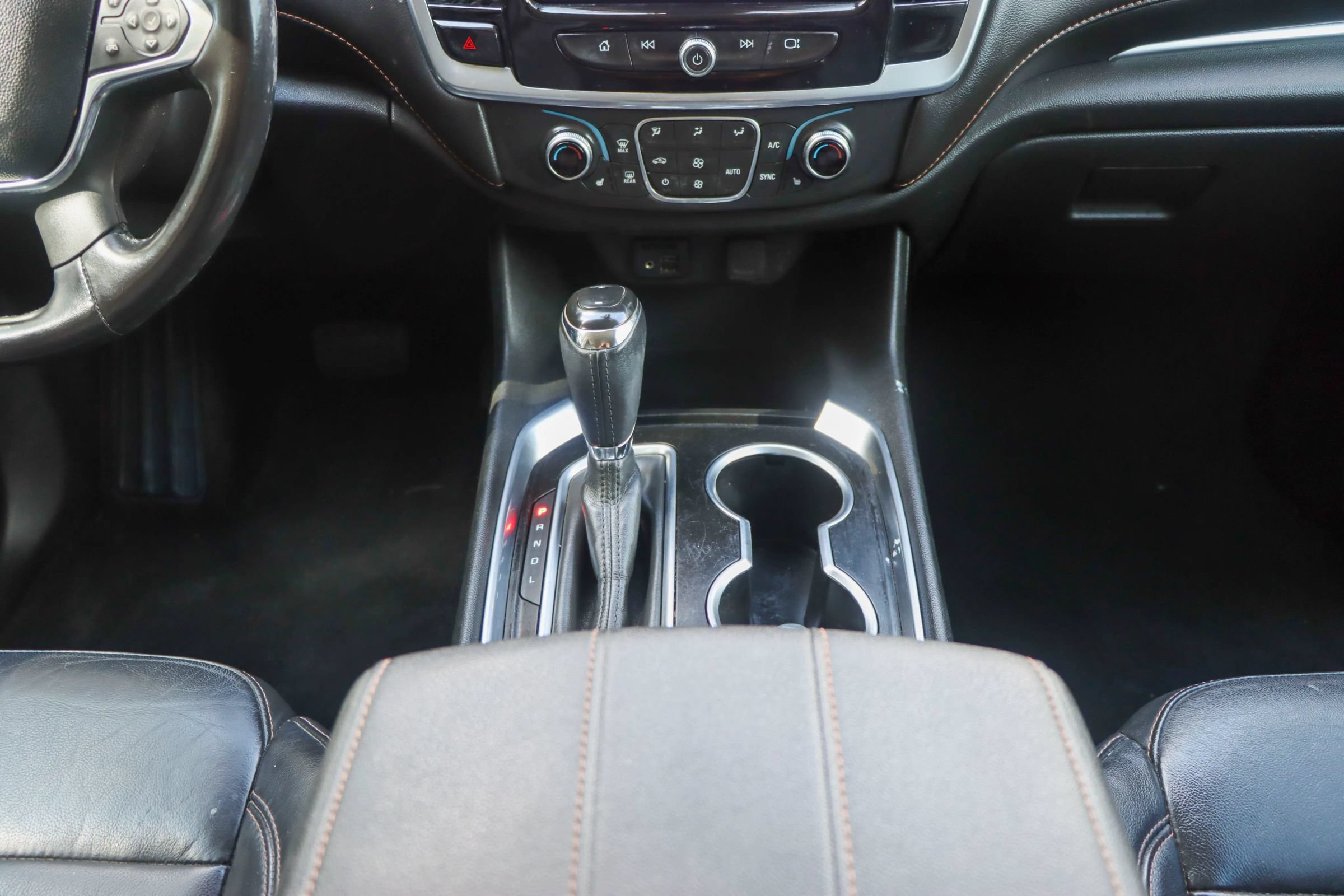 Used 2020 Chevrolet Traverse RS w/ LPO, Floor Liner Package FWD image 30