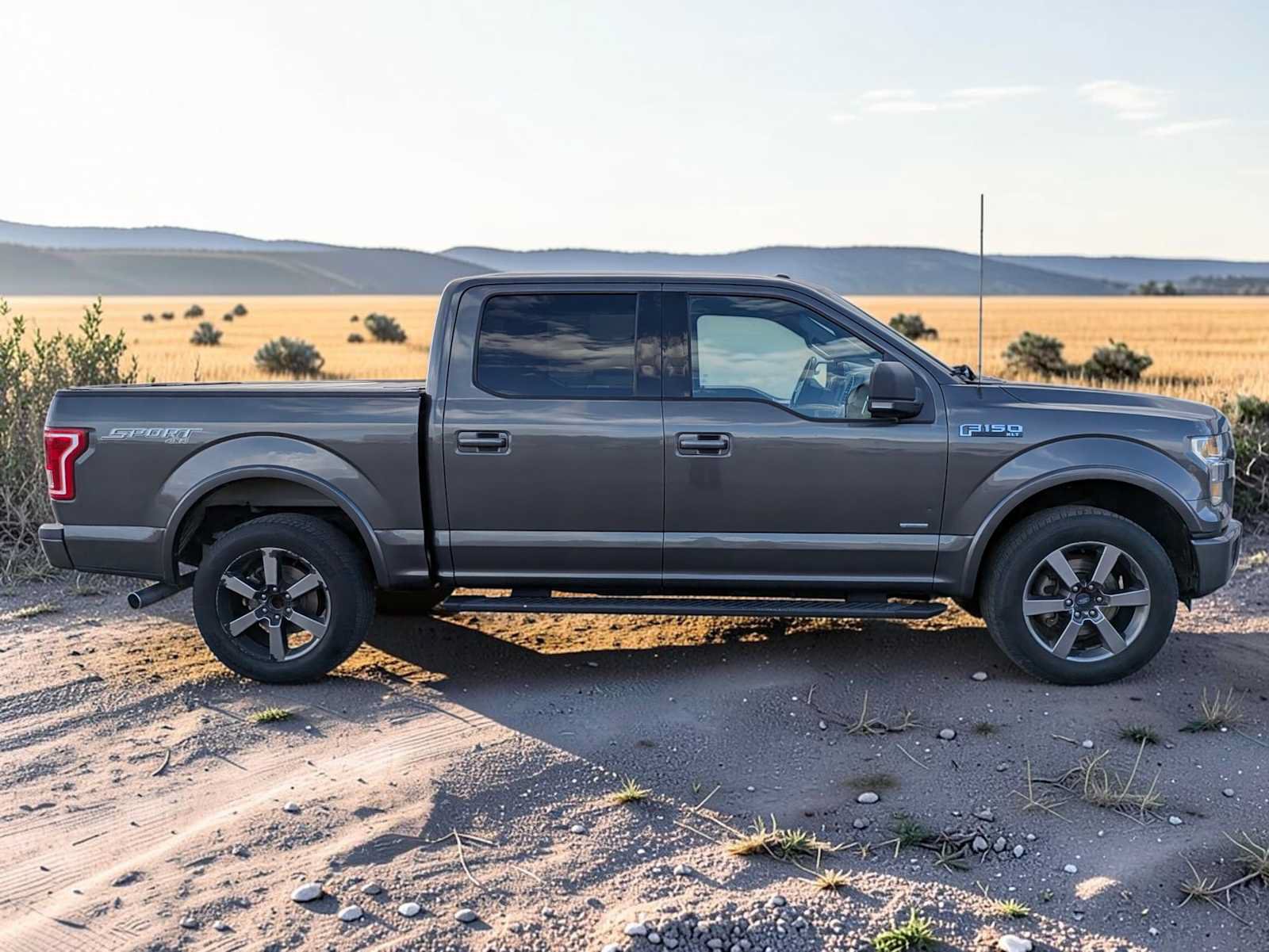 Used 2015 Ford F150 XLT w/ Equipment Group 302A Luxury AWD/4WD image 7
