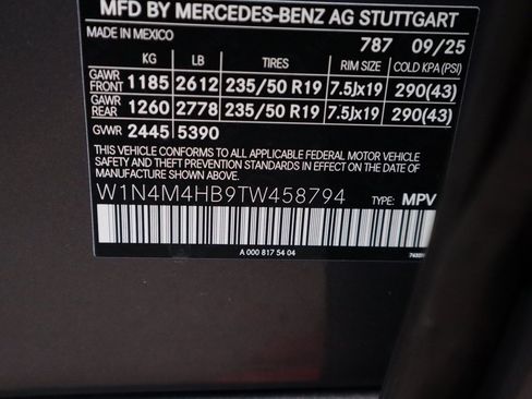 New 2026 Mercedes-Benz GLB 250 4MATIC image 47