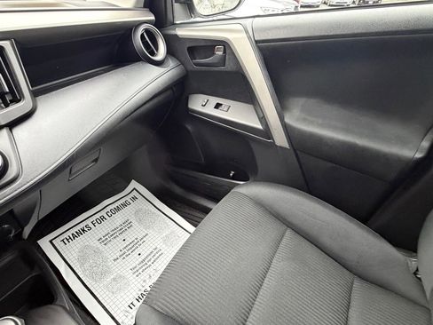 Used 2017 Toyota RAV4 LE image 24