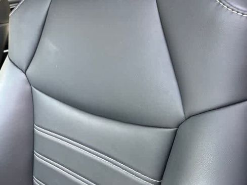 Used 2023 Toyota RAV4 XLE Premium AWD/4WD image 7