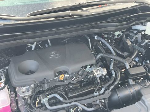 Used 2026 Toyota Sienna XSE FWD image 18