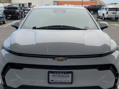 New 2026 Chevrolet Equinox EV LT FWD image 21