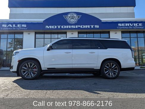 Used 2022 Cadillac Escalade ESV Sport Platinum AWD/4WD image 1