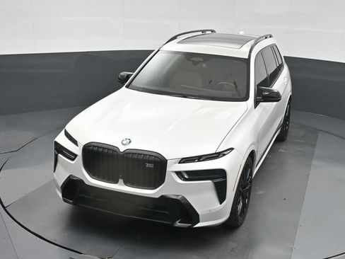 Used 2023 BMW X7 M60i w/ Executive Package AWD/4WD image 46