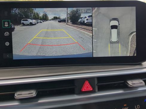 New 2025 Kia Sorento SX image 17