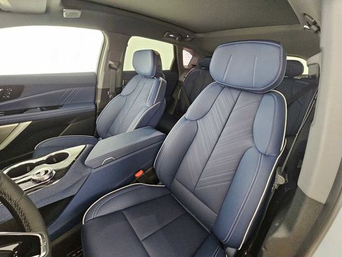 New 2026 Cadillac Optiq Sport 2 AWD/4WD image 21