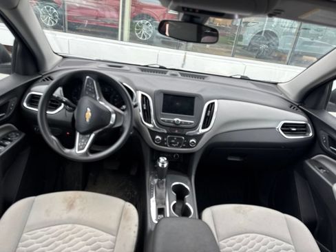 Used 2020 Chevrolet Equinox LS w/ LPO, Floor Liner Package AWD/4WD image 9