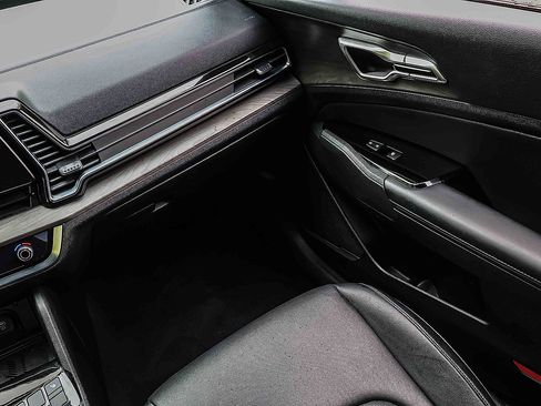 Certified 2023 Kia Sportage X-Line AWD/4WD image 17