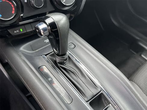 Used 2021 Honda HR-V Sport image 29