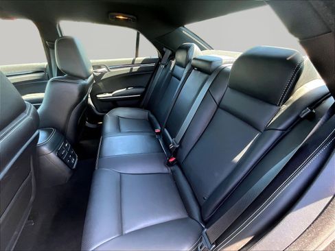 Used 2021 Chrysler 300 S w/ S Model Appearance Package RWD image 22