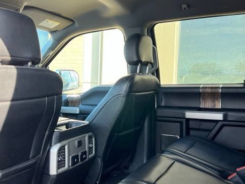 Used 2019 Ford F150 Lariat AWD/4WD image 5
