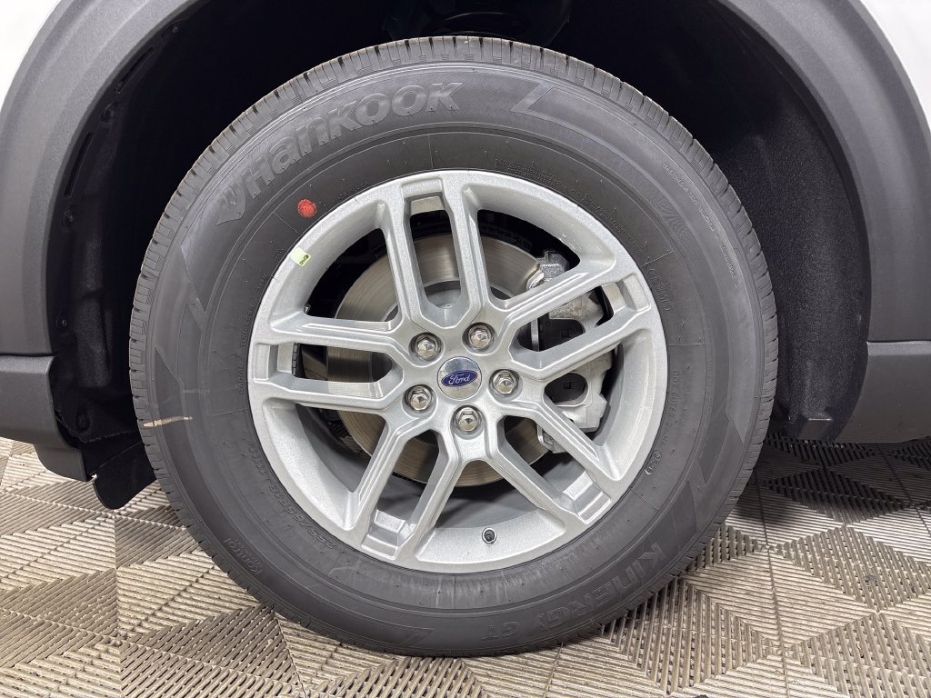 New 2026 Ford Explorer Active w/ Active Comfort Package RWD image 12