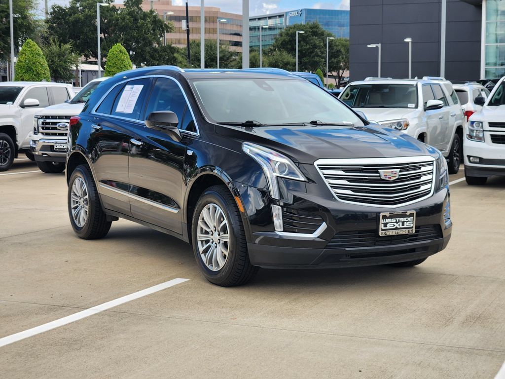 Used 2019 Cadillac XT5 Luxury FWD image 3