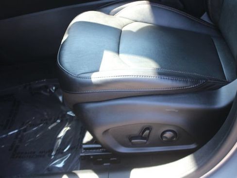 Used 2023 Jeep Compass Latitude AWD/4WD image 21