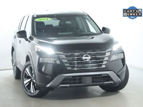 Certified 2024 Nissan Rogue SL image 3