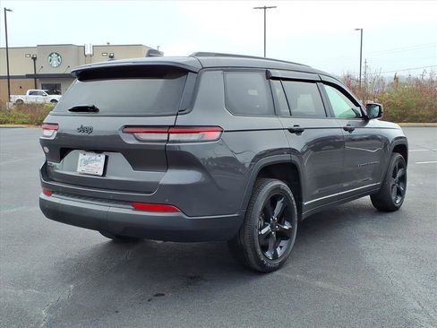 Used 2024 Jeep Grand Cherokee L Altitude image 18