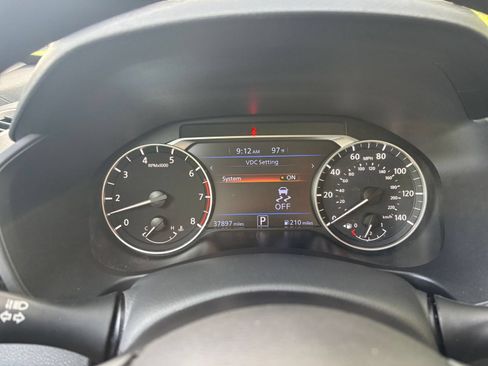 Used 2025 Nissan Altima 2.5 SV FWD image 36