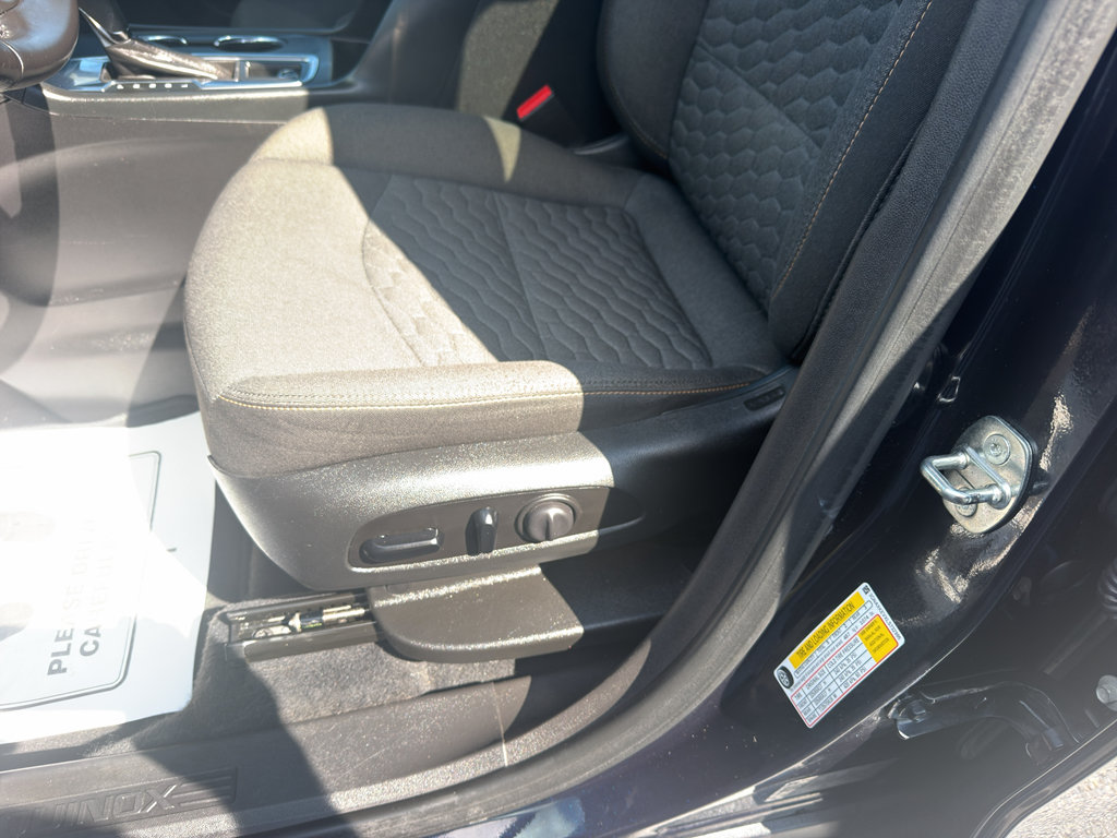 Used 2020 Chevrolet Equinox LT FWD image 15
