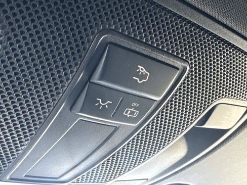 Used 2018 Mercedes-Benz GLA 250 image 19