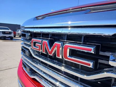 Used 2022 GMC Sierra 1500 SLT image 33