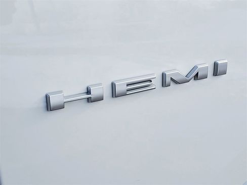 Used 2025 Dodge Durango R/T image 6