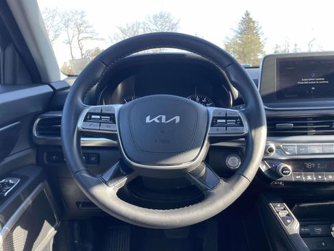 Used 2022 Kia Telluride EX image 20