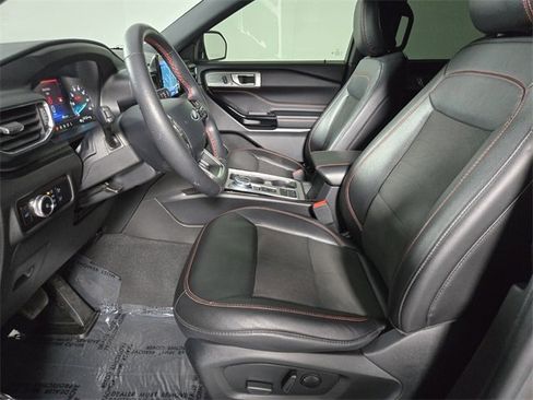 Used 2023 Ford Explorer ST-Line w/ Class IV Trailer Tow Package image 10