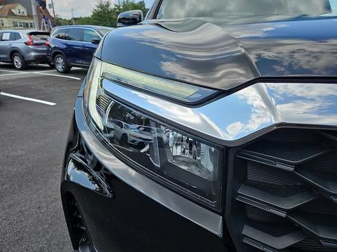 Used 2023 Honda Passport EX-L image 8