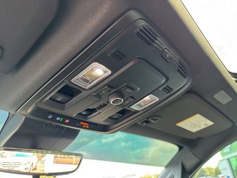 Used 2025 GMC Yukon AT4 w/ AT4 Premium Package image 34