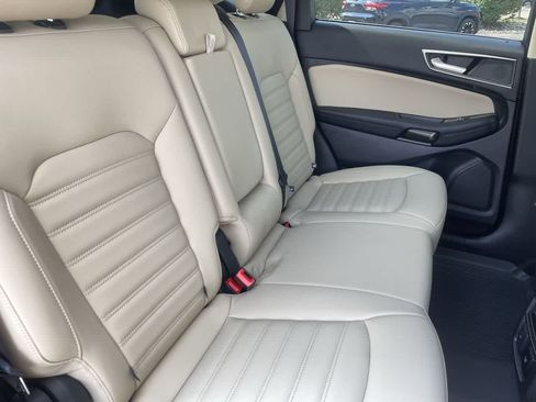 Used 2020 Ford Edge SEL w/ Convenience Package FWD image 15