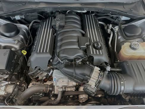 Used 2016 Dodge Charger R/T Scat Pack w/ Technology Group image 31