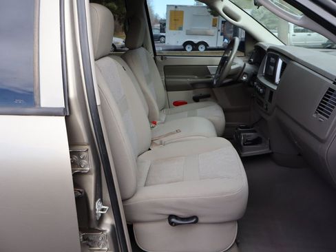 Used 2009 Dodge Ram 2500 Truck SLT image 22