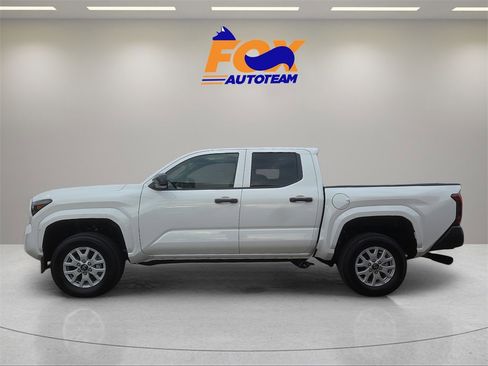 New 2026 Toyota Tacoma SR image 2