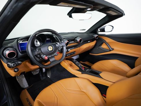 Used 2022 Ferrari 812 GTS RWD image 37