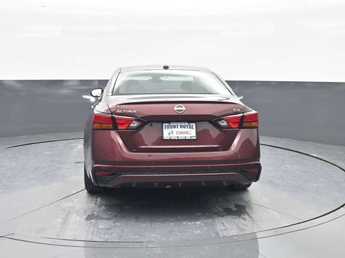 Used 2024 Nissan Altima 2.5 SV image 6