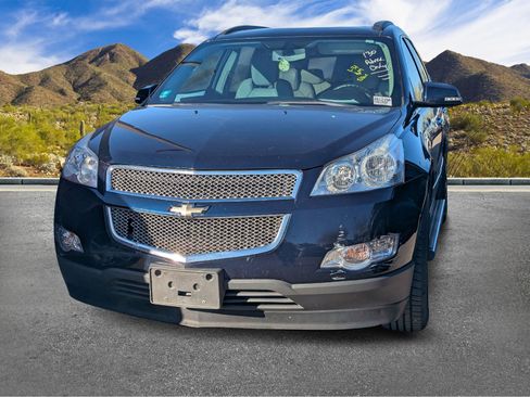 Used 2010 Chevrolet Traverse LTZ image 11