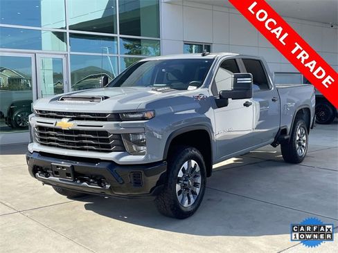 Used 2024 Chevrolet Silverado 2500 Custom w/ Custom Convenience Package image 2