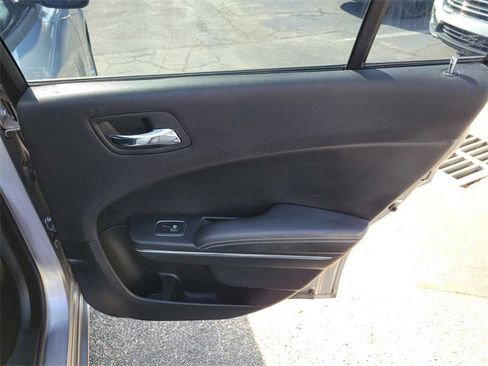 Used 2014 Dodge Charger SXT Plus image 29