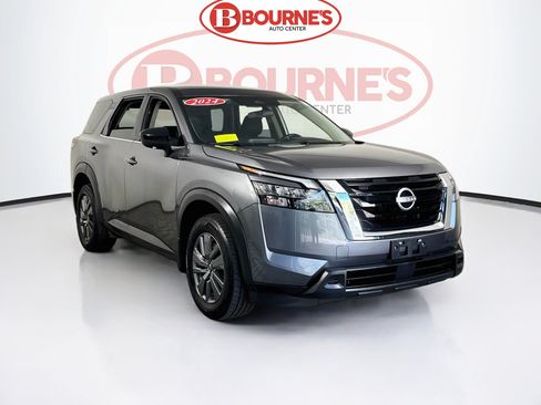Used 2024 Nissan Pathfinder S AWD/4WD image 1