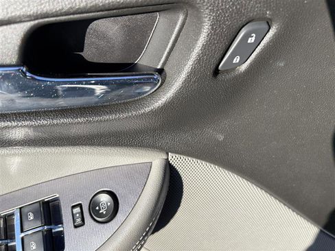 Used 2014 Chevrolet Impala LS image 10