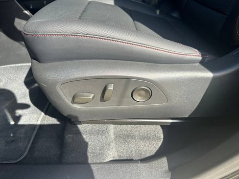 Certified 2026 Chevrolet Traverse Z71 w/ Enhanced Driving Package AWD/4WD image 13