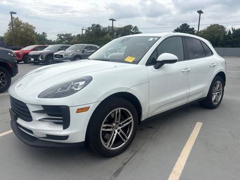 Used 2019 Porsche Macan AWD/4WD image 1