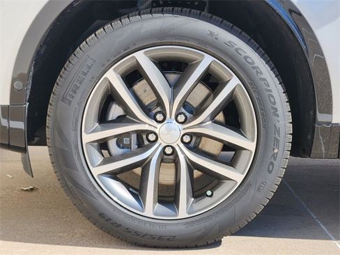 New 2026 Land Rover Discovery Sport Landmark image 7