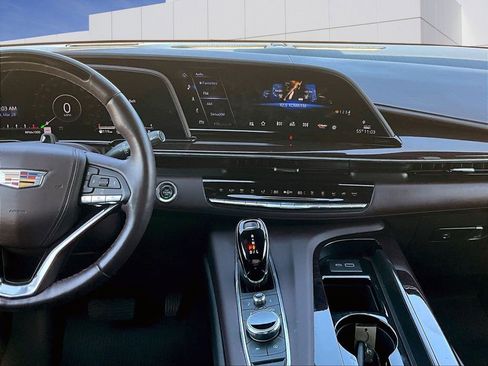 Used 2023 Cadillac Escalade Premium Luxury Platinum image 16