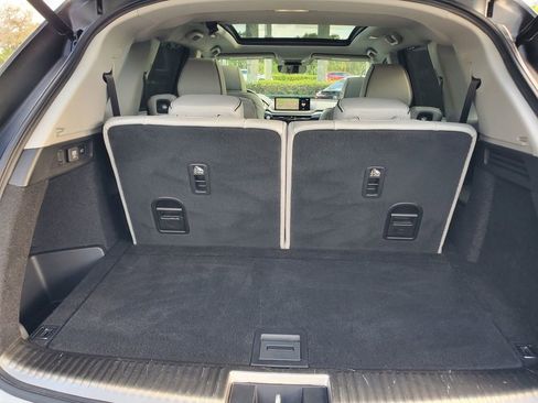 Certified 2023 Acura MDX SH-AWD w/ Advance Package image 8