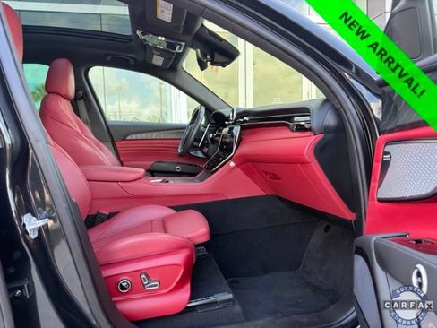Used 2023 Maserati Grecale Modena AWD/4WD image 9