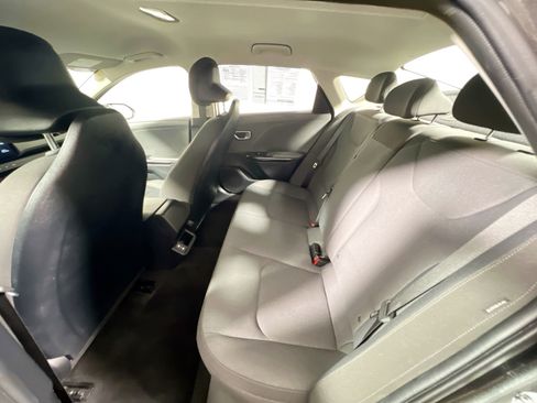 Used 2025 Kia K4 LXS image 29