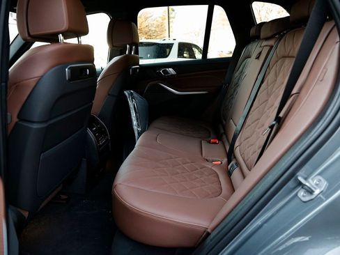 New 2026 BMW X5 xDrive40i w/ M Sport Package image 26